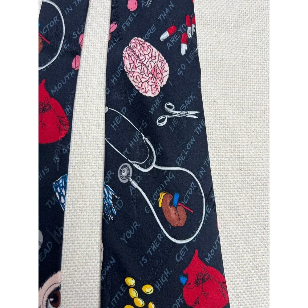 Nicole Miller 90s 100% Silk Tie Doctors theme, Medical theme Excellent condition
